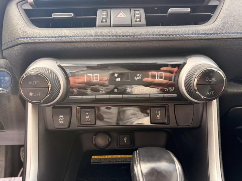 Photo 20 de l’annonce de TOYOTA RAV4 d’occasion à vendre à AUBAGNE