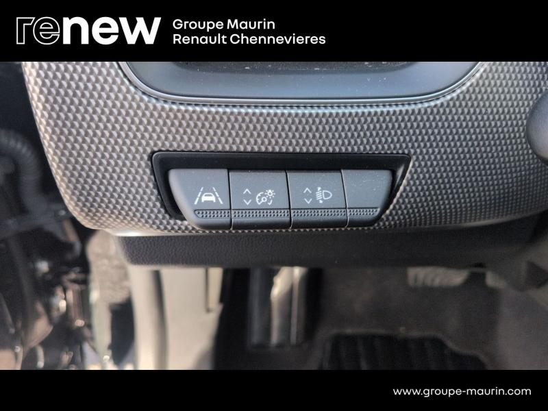 Photo 20 de l’annonce de RENAULT Arkana d’occasion à vendre à CHENNEVIÈRES-SUR-MARNE