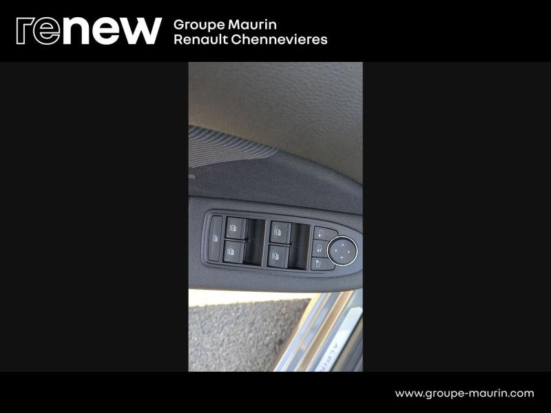Photo 14 de l’annonce de RENAULT Clio d’occasion à vendre à CHENNEVIÈRES-SUR-MARNE
