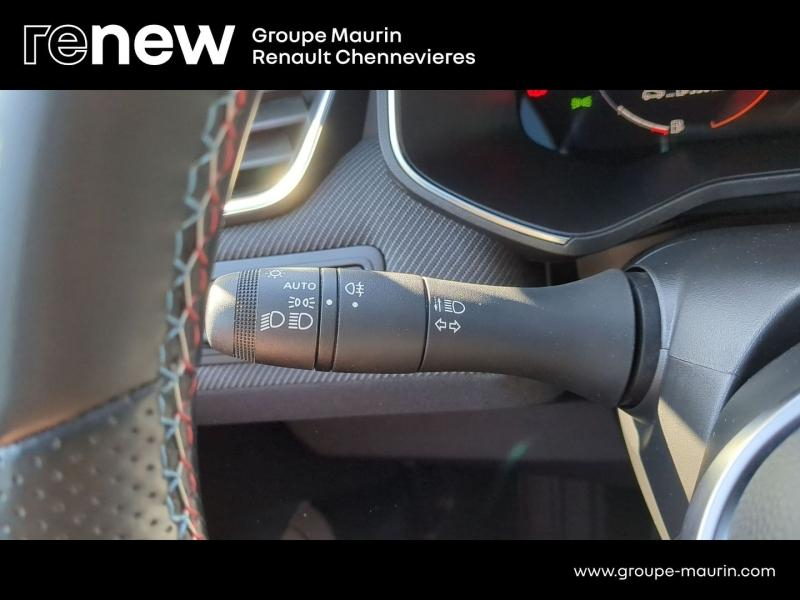Photo 18 de l’annonce de RENAULT Clio d’occasion à vendre à CHENNEVIÈRES-SUR-MARNE