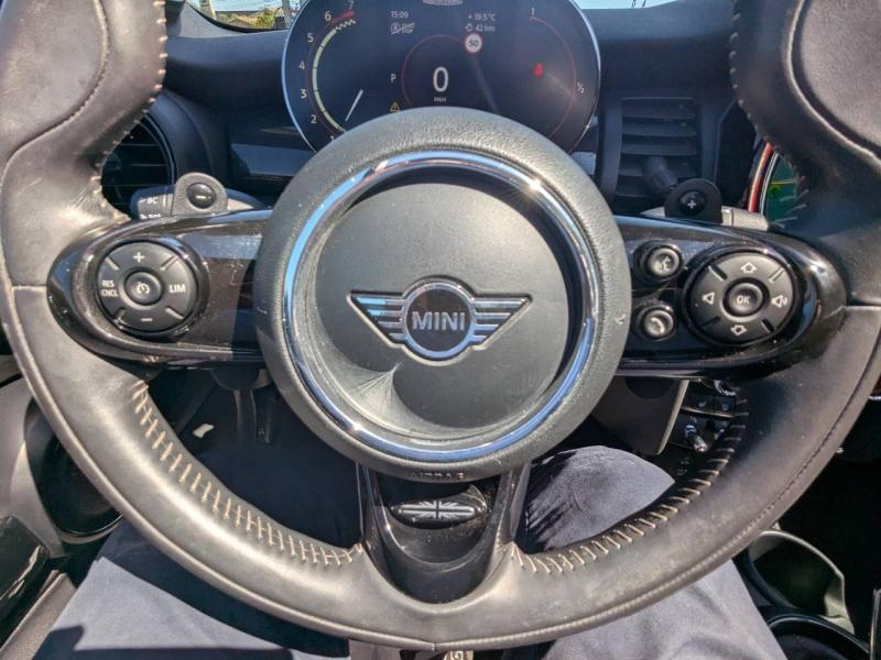 Photo 16 de l’annonce de MINI Cabrio d’occasion à vendre à FRÉJUS