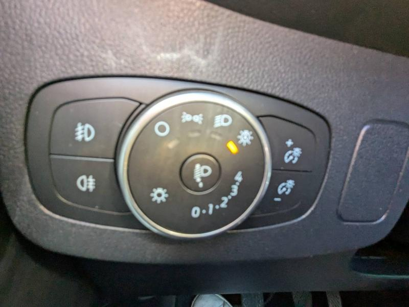 Photo 12 de l’annonce de FORD Puma d’occasion à vendre à FRÉJUS