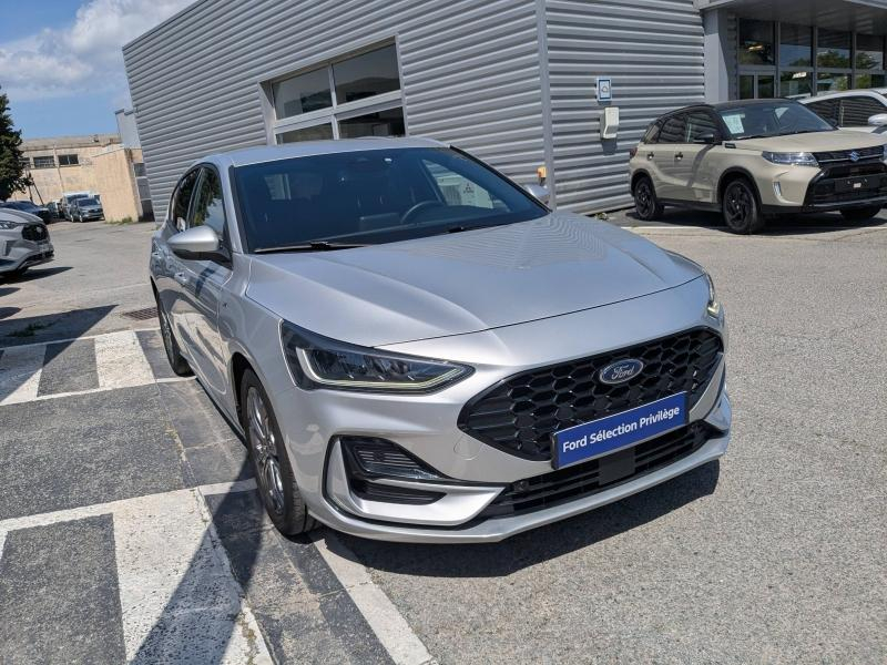 Photo 3 de l’annonce de FORD Focus d’occasion à vendre à DRAGUIGNAN