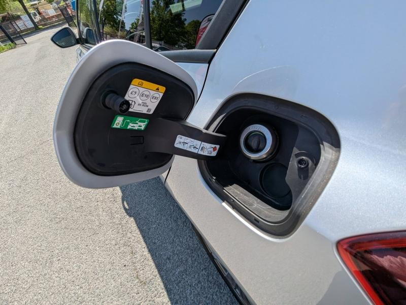 Photo 15 de l’annonce de FORD Focus d’occasion à vendre à DRAGUIGNAN