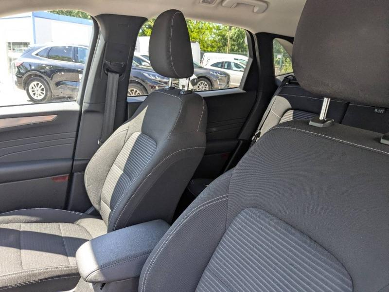 Photo 15 de l’annonce de FORD Kuga d’occasion à vendre à AIX-EN-PROVENCE