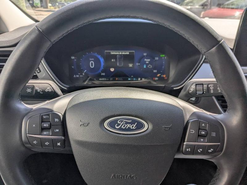Photo 16 de l’annonce de FORD Kuga d’occasion à vendre à AIX-EN-PROVENCE
