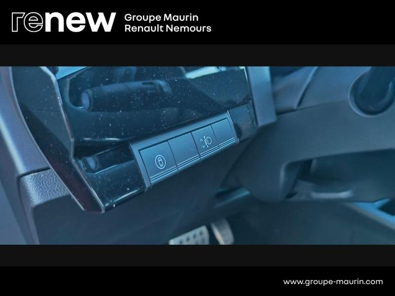 Photo 20 de l’annonce de RENAULT Clio d’occasion à vendre à SAINT PIERRE LES NEMOURS