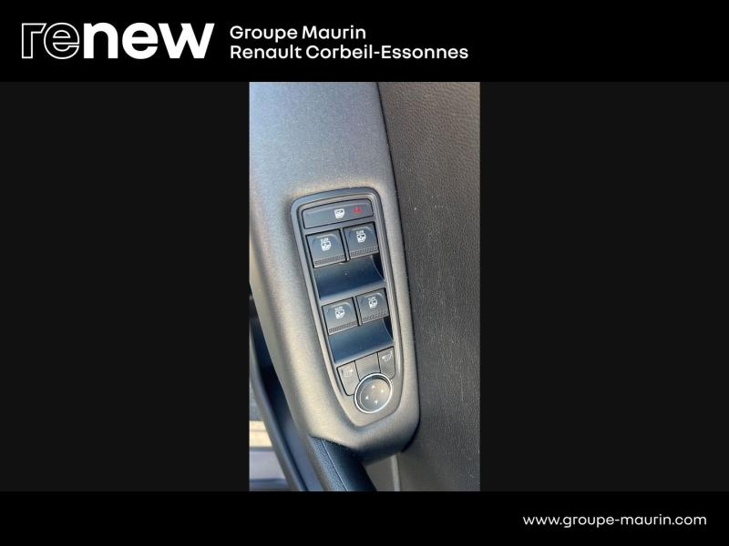 Photo 17 de l’annonce de RENAULT Captur d’occasion à vendre à CORBEIL-ESSONNES