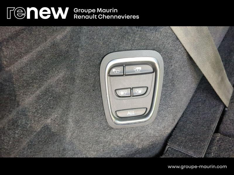 Photo 13 de l’annonce de RENAULT Grand Scenic d’occasion à vendre à CHENNEVIÈRES-SUR-MARNE
