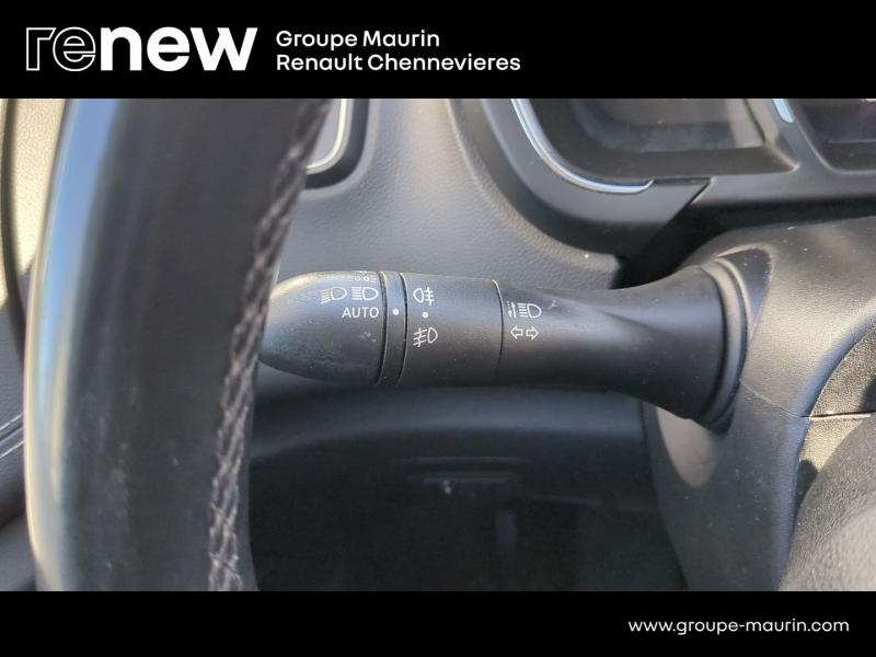 Photo 20 de l’annonce de RENAULT Grand Scenic d’occasion à vendre à CHENNEVIÈRES-SUR-MARNE