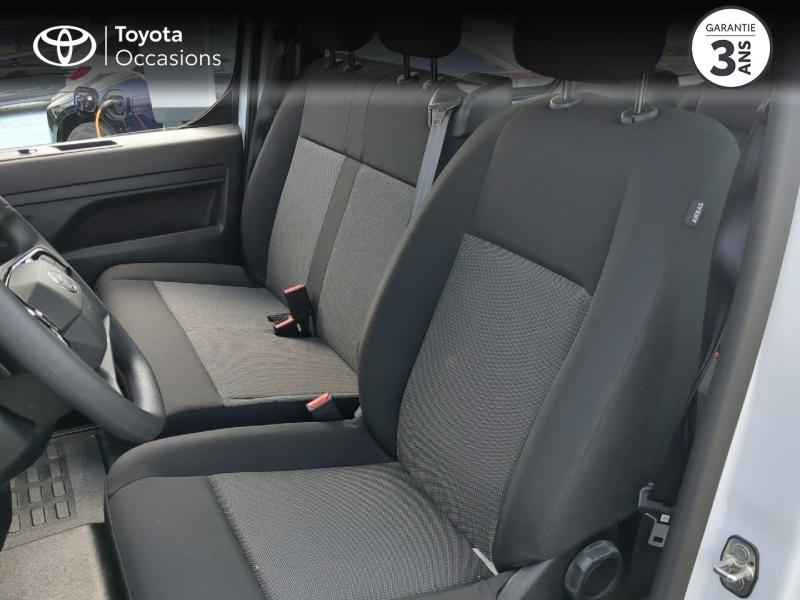 Photo 11 de l’annonce de TOYOTA ProAce Combi d’occasion à vendre à AUBIÈRE
