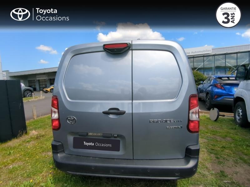 Photo 4 de l’annonce de TOYOTA ProAce City VUL d’occasion à vendre à AUBIÈRE