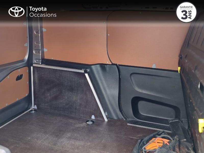 Photo 7 de l’annonce de TOYOTA ProAce City VUL d’occasion à vendre à AUBIÈRE