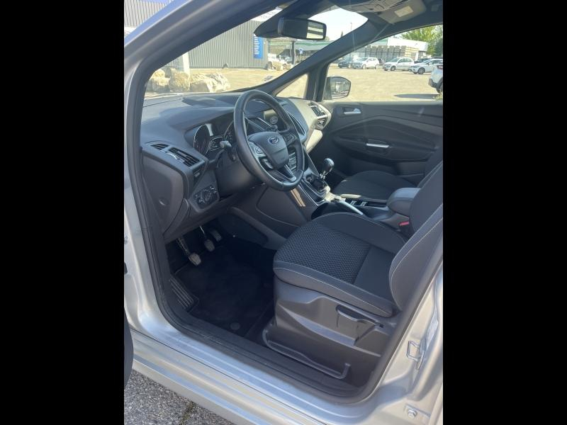 Photo 10 de l’annonce de FORD C-MAX d’occasion à vendre à CARPENTRAS