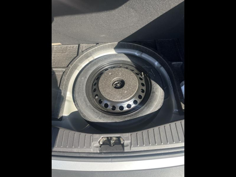 Photo 15 de l’annonce de FORD C-MAX d’occasion à vendre à CARPENTRAS