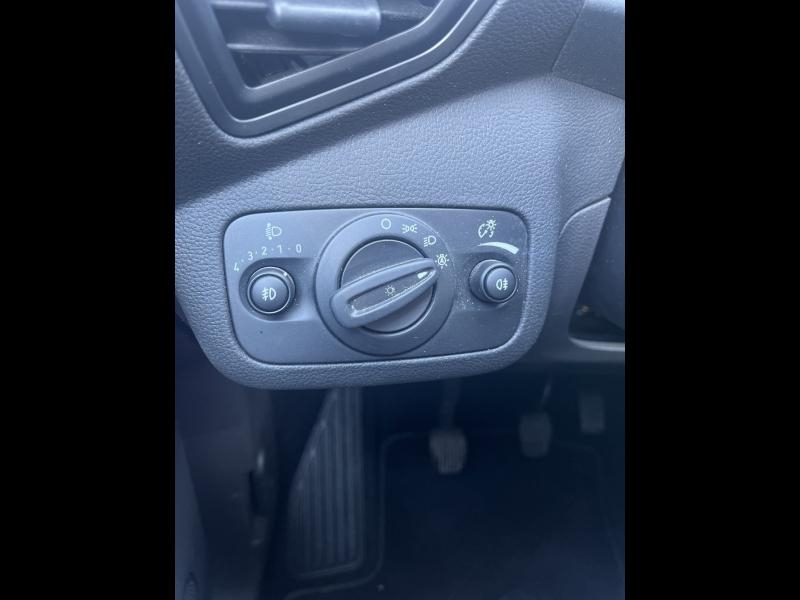 Photo 18 de l’annonce de FORD C-MAX d’occasion à vendre à CARPENTRAS