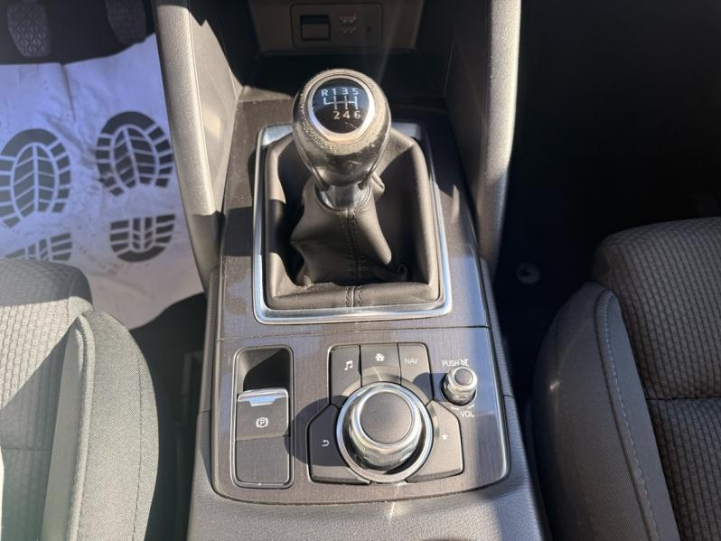 Photo 19 de l’annonce de MAZDA CX-5 d’occasion à vendre à AUBAGNE