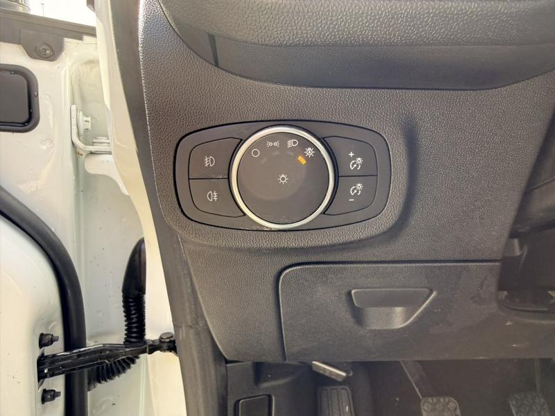 Photo 10 de l’annonce de FORD Fiesta Active d’occasion à vendre à AUBAGNE