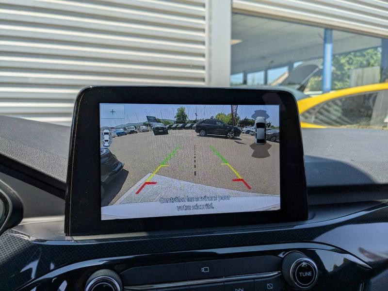 Photo 13 de l’annonce de FORD Kuga d’occasion à vendre à AUBAGNE