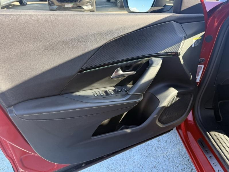 Photo 9 de l’annonce de PEUGEOT 2008 d’occasion à vendre à AUBAGNE