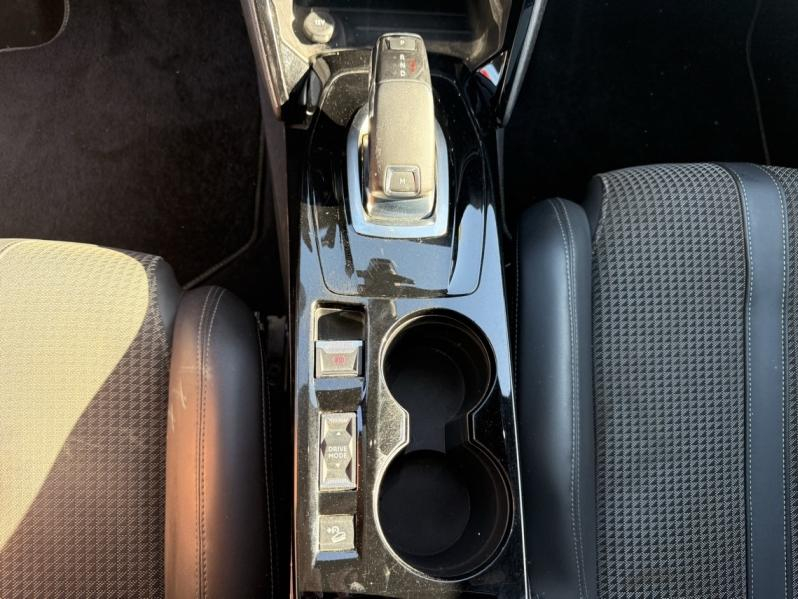 Photo 19 de l’annonce de PEUGEOT 2008 d’occasion à vendre à AUBAGNE