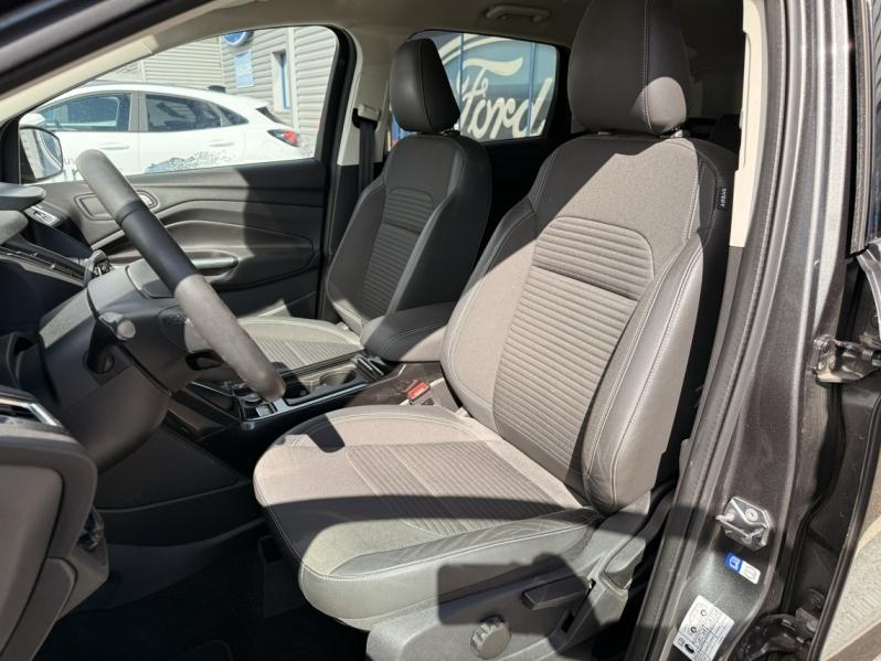 Photo 12 de l’annonce de FORD Kuga d’occasion à vendre à AUBAGNE