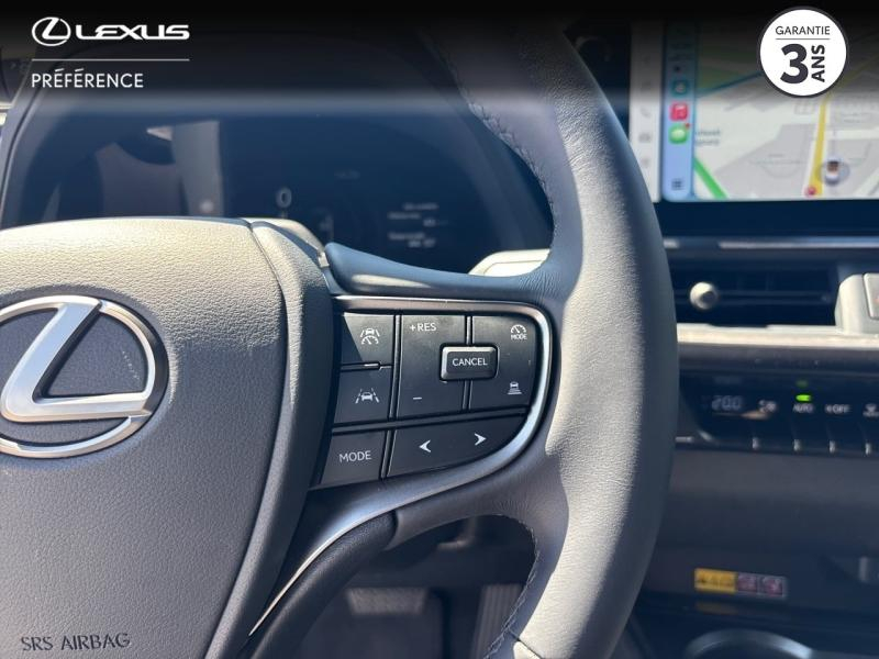 Photo 10 de l’annonce de LEXUS UX d’occasion à vendre à MONTFAVET