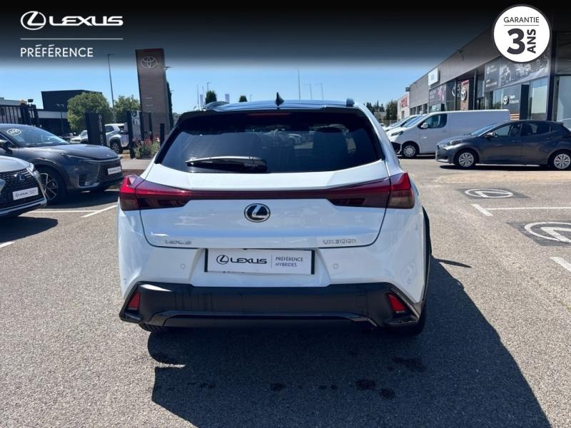 Photo 19 de l’annonce de LEXUS UX d’occasion à vendre à MONTFAVET