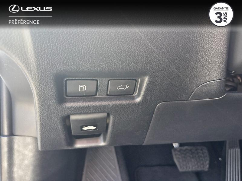 Photo 20 de l’annonce de LEXUS UX d’occasion à vendre à MONTFAVET