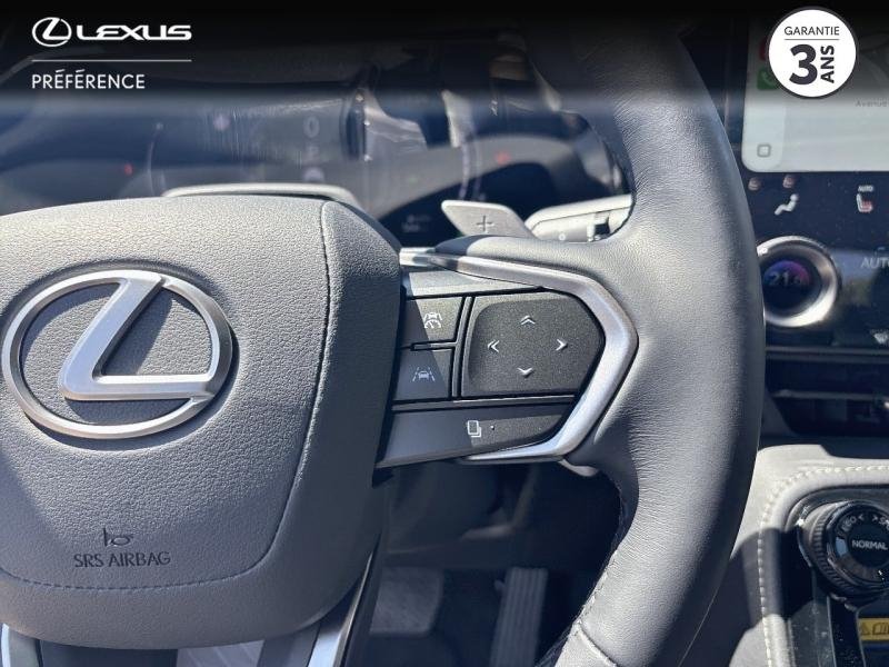 Photo 10 de l’annonce de LEXUS NX d’occasion à vendre à MONTFAVET