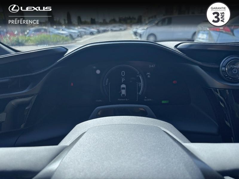 Photo 8 de l’annonce de LEXUS RZ d’occasion à vendre à MONTFAVET