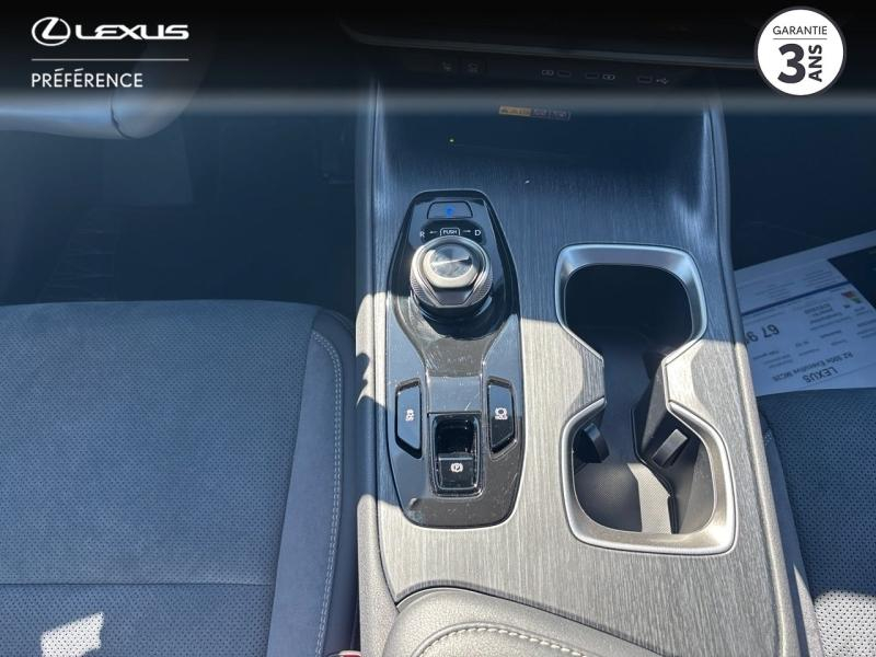 Photo 9 de l’annonce de LEXUS RZ d’occasion à vendre à MONTFAVET