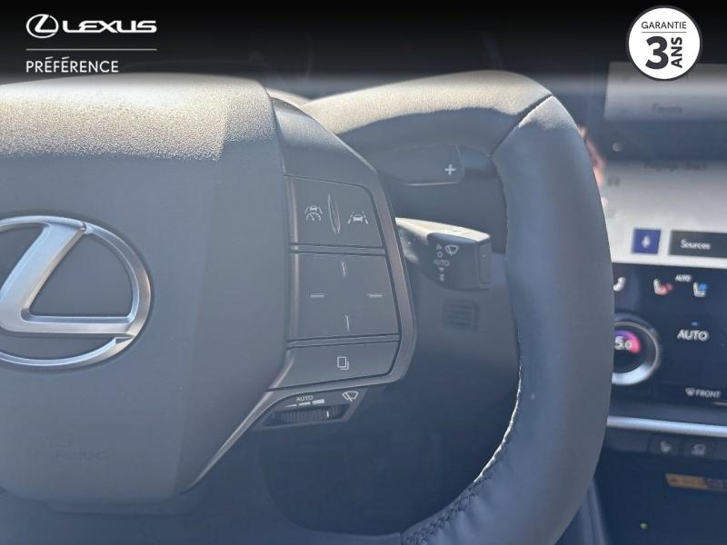 Photo 10 de l’annonce de LEXUS RZ d’occasion à vendre à MONTFAVET