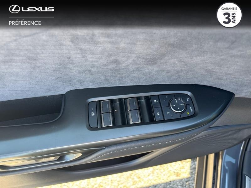 Photo 12 de l’annonce de LEXUS RZ d’occasion à vendre à MONTFAVET