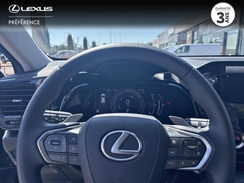 Photo 8 de l’annonce de LEXUS NX d’occasion à vendre à MONTFAVET