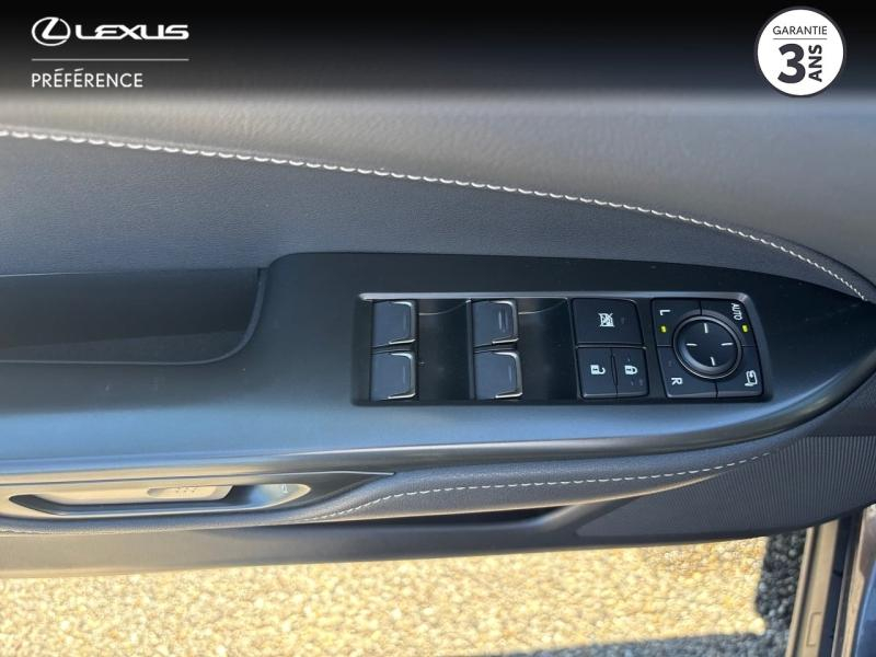 Photo 12 de l’annonce de LEXUS NX d’occasion à vendre à MONTFAVET