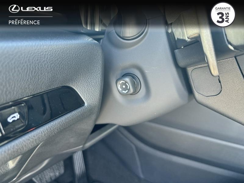 Photo 20 de l’annonce de LEXUS NX d’occasion à vendre à MONTFAVET