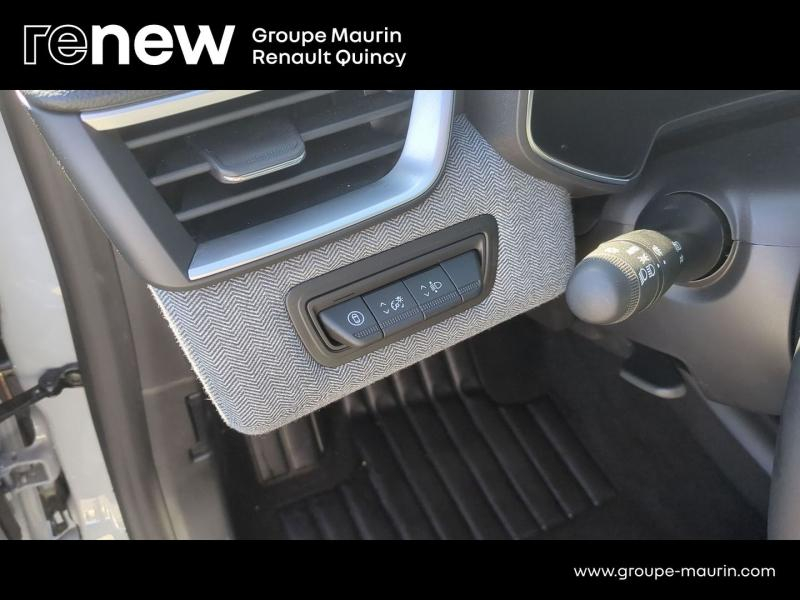 Photo 13 de l’annonce de RENAULT Clio d’occasion à vendre à QUINCY-SOUS-SÉNART