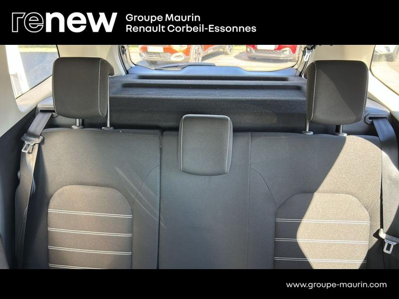 Photo 14 de l’annonce de DACIA Duster d’occasion à vendre à CORBEIL-ESSONNES