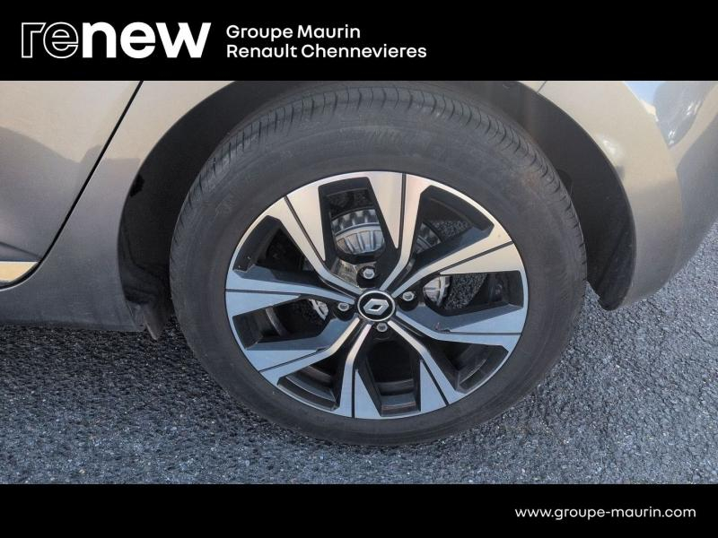 Photo 9 de l’annonce de RENAULT Clio d’occasion à vendre à CHENNEVIÈRES-SUR-MARNE