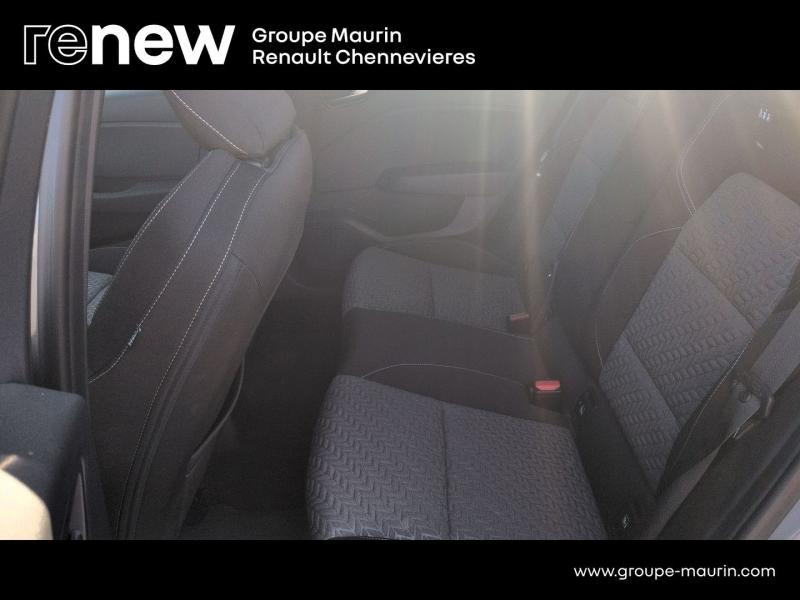 Photo 16 de l’annonce de RENAULT Clio d’occasion à vendre à CHENNEVIÈRES-SUR-MARNE