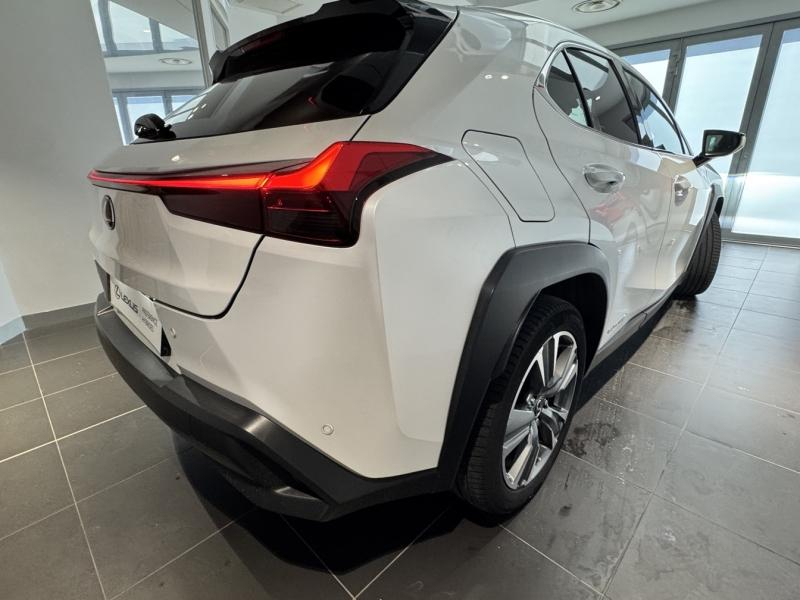 Photo 9 de l’annonce de LEXUS UX d’occasion à vendre à MONTFAVET