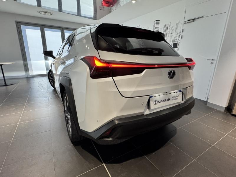 Photo 13 de l’annonce de LEXUS UX d’occasion à vendre à MONTFAVET