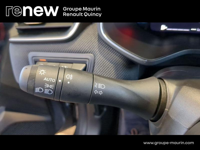 Photo 19 de l’annonce de RENAULT Clio d’occasion à vendre à QUINCY-SOUS-SÉNART