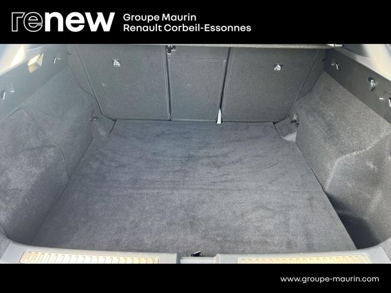 Photo 13 de l’annonce de RENAULT  d’occasion à vendre à CORBEIL-ESSONNES