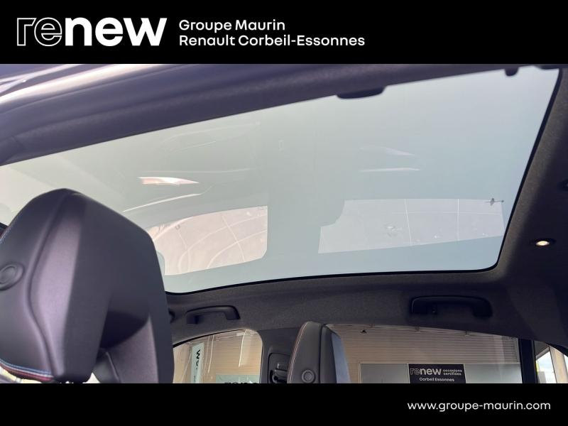Photo 16 de l’annonce de RENAULT  d’occasion à vendre à CORBEIL-ESSONNES