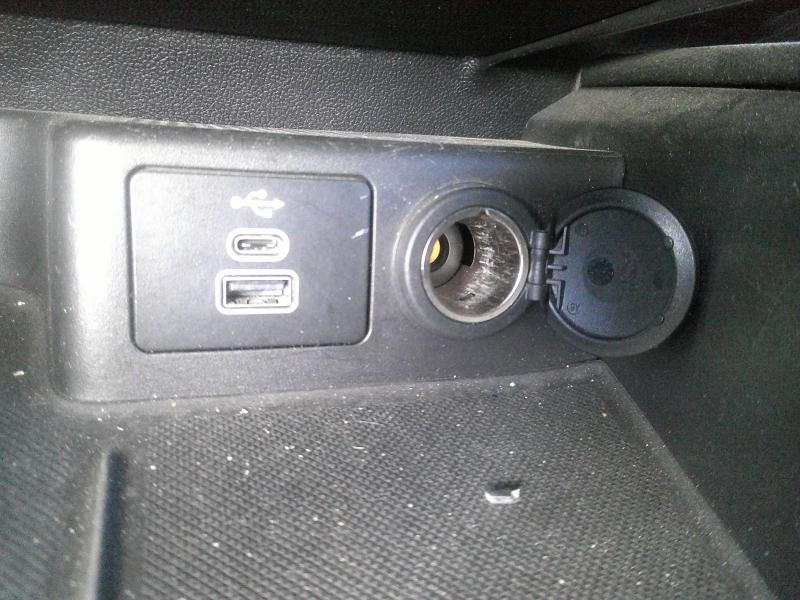 Photo 14 de l’annonce de FORD Kuga d’occasion à vendre à PERPIGNAN