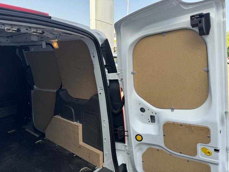 Photo 9 de l’annonce de FORD Transit Connect VUL d’occasion à vendre à ARLES