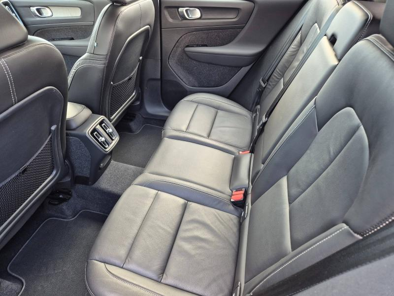 Photo 8 de l’annonce de VOLVO XC40 d’occasion à vendre à AVIGNON