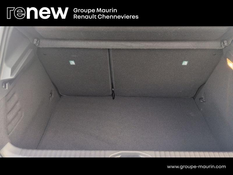 Photo 15 de l’annonce de RENAULT Clio d’occasion à vendre à CHENNEVIÈRES-SUR-MARNE